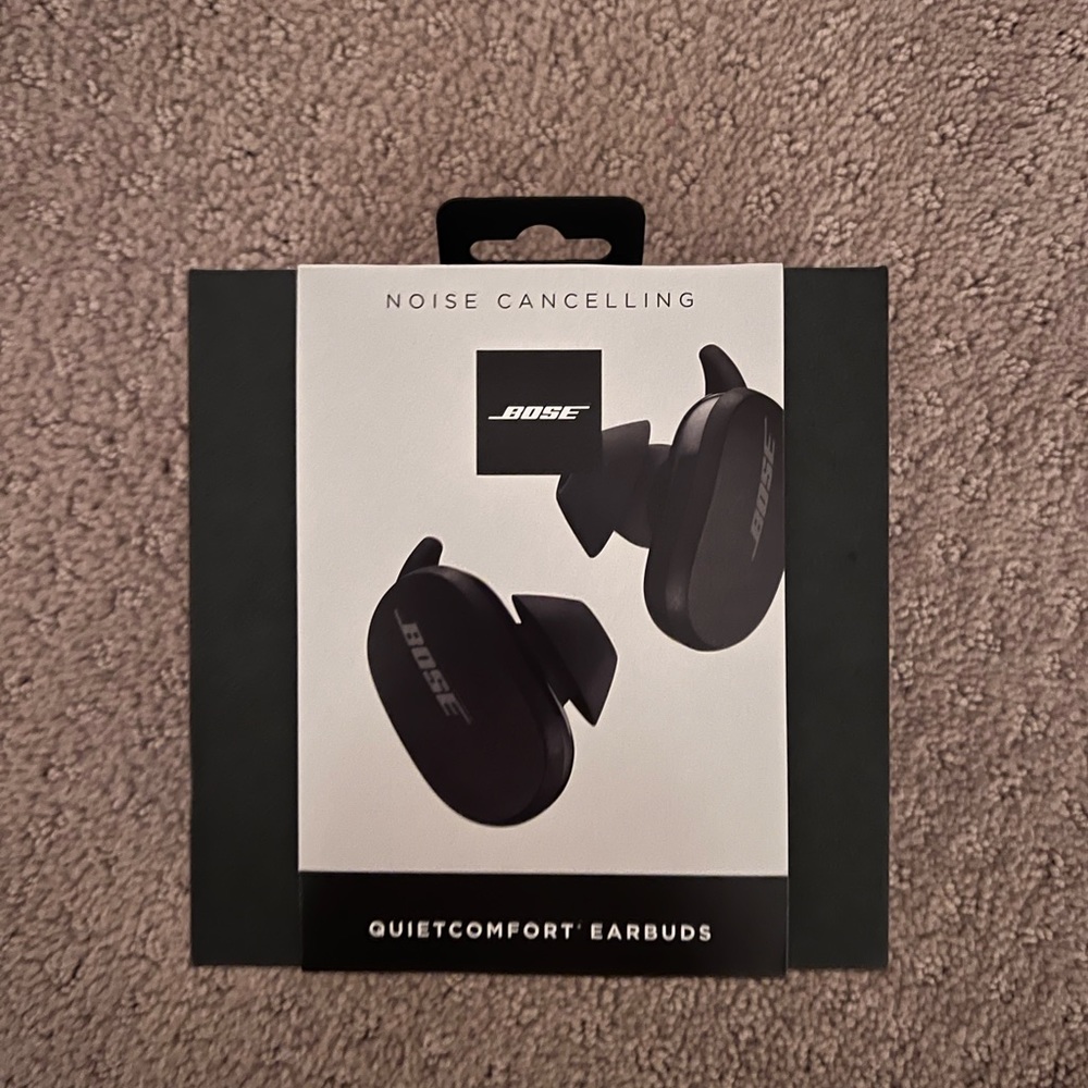 New in box Bose Quietcomfort Earbuds